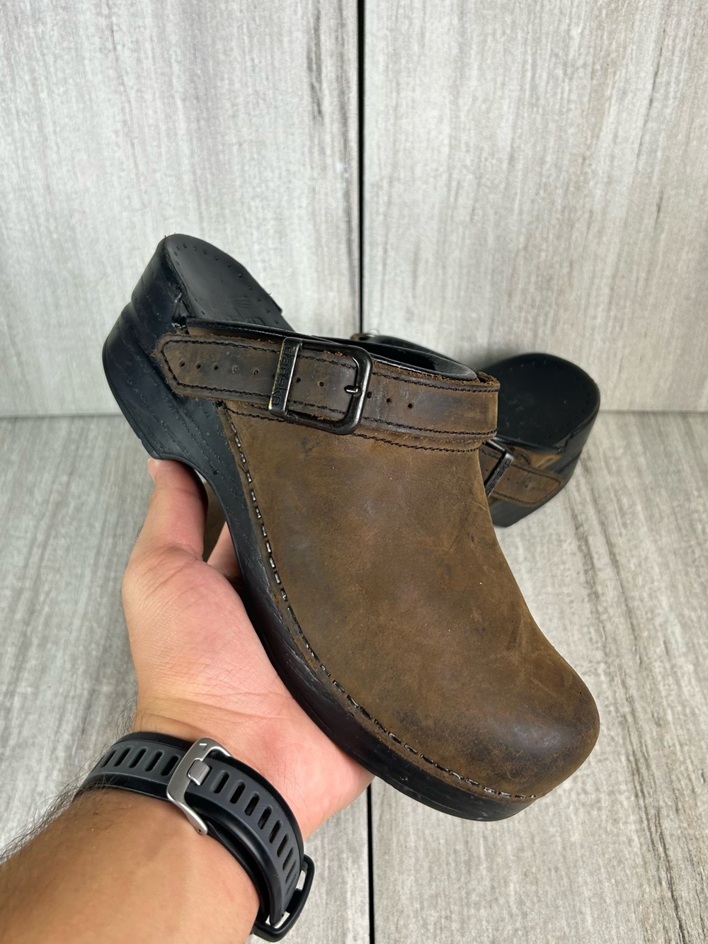 Dansko Ingrid Harness Buckle Strap Oiled Leather Clog Shoe Womens Size 6 EUR 36